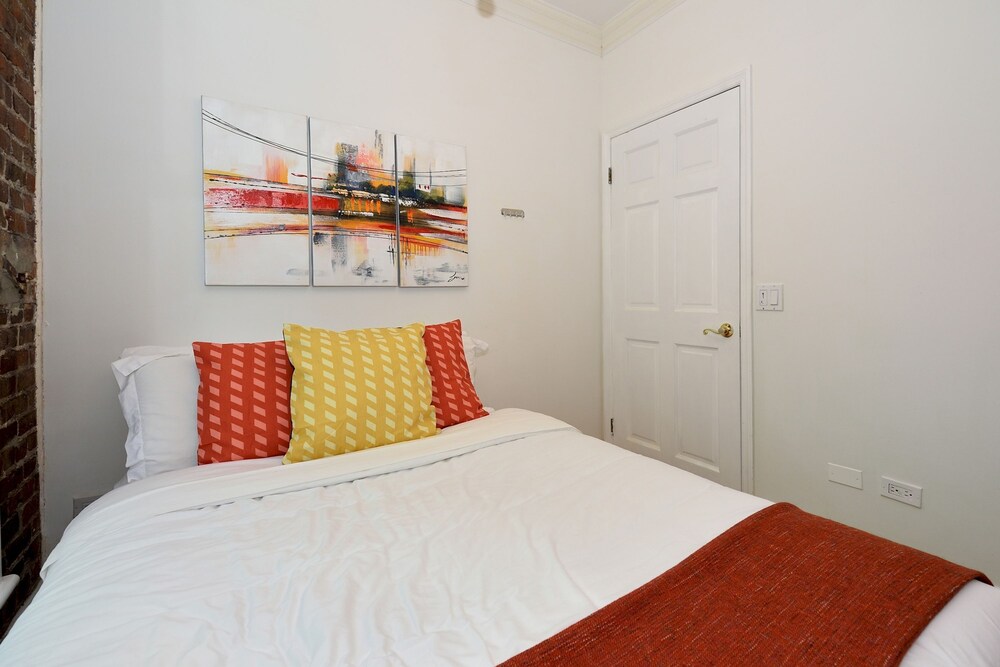 Charming 3-bedroom Apartment in Midtown West
