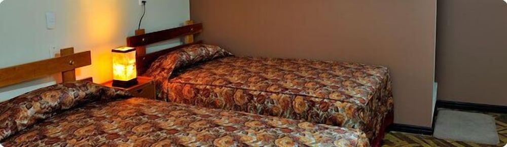 HOSTAL LOS UROS