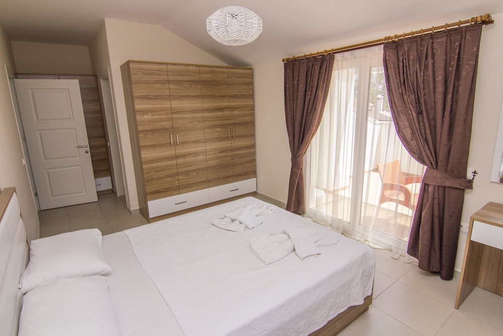 Korfez Garden Apartments