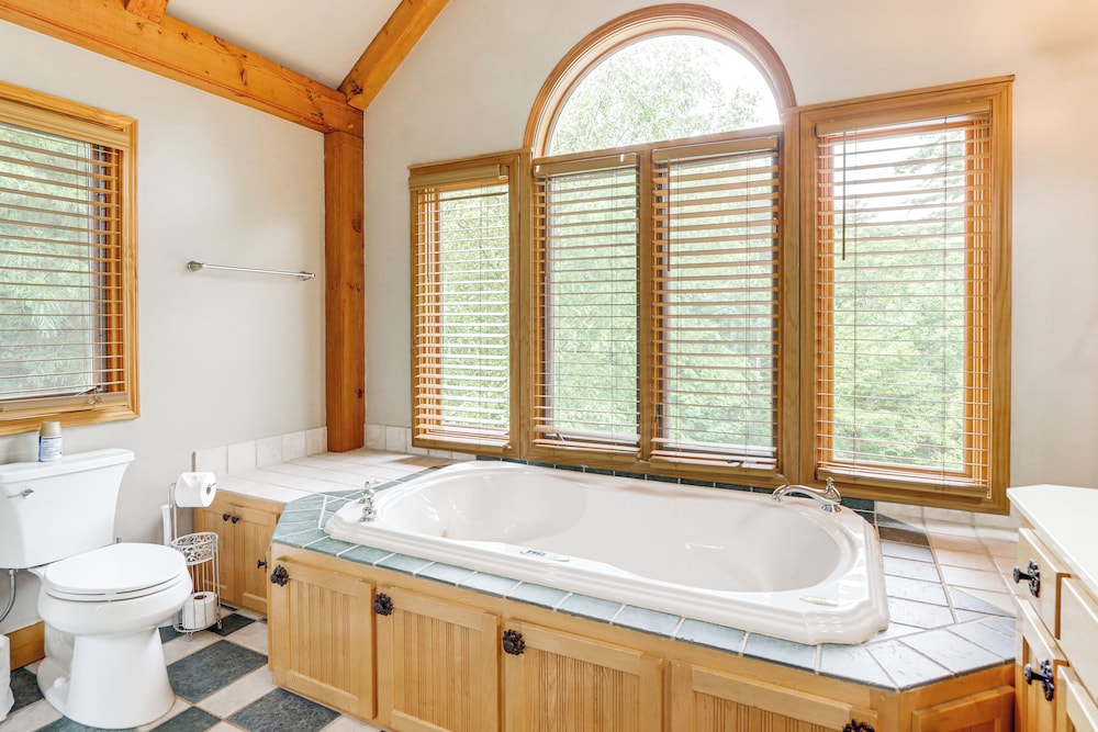Game Room & Fireplaces: Group Dahlonega Getaway