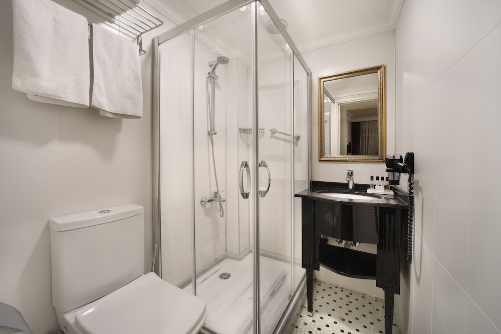 Meroddi Galata Daireleri - Image 17