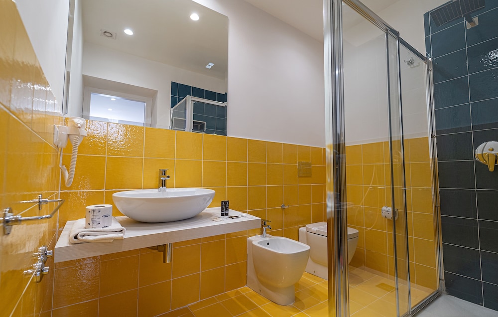 H. G. Boutique Toledo Napoli Centro by ClaPa Group Dislocated Hospitality