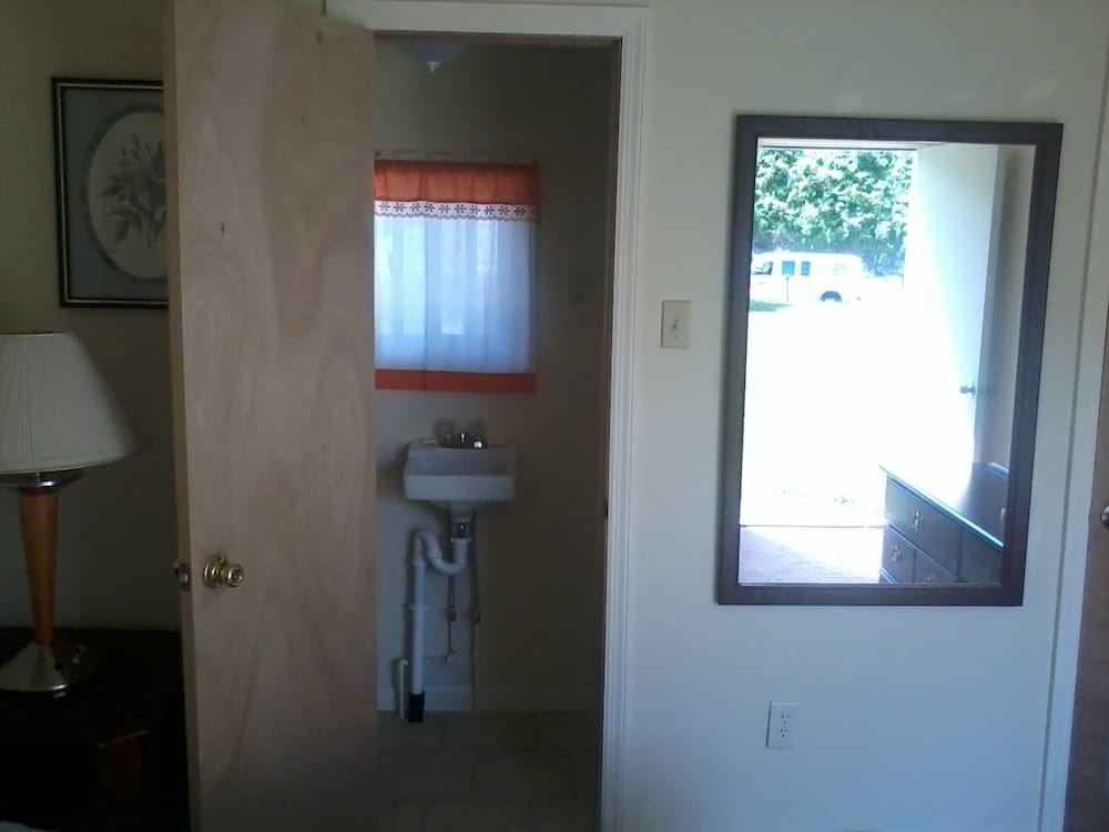 Hiland Terrace Hotel - Property Image 2