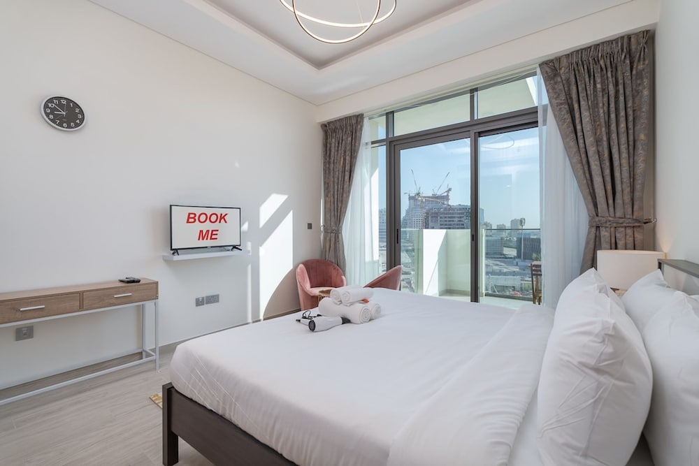 Wonderful Studio Apartment With Balcony at Farhad Azizi