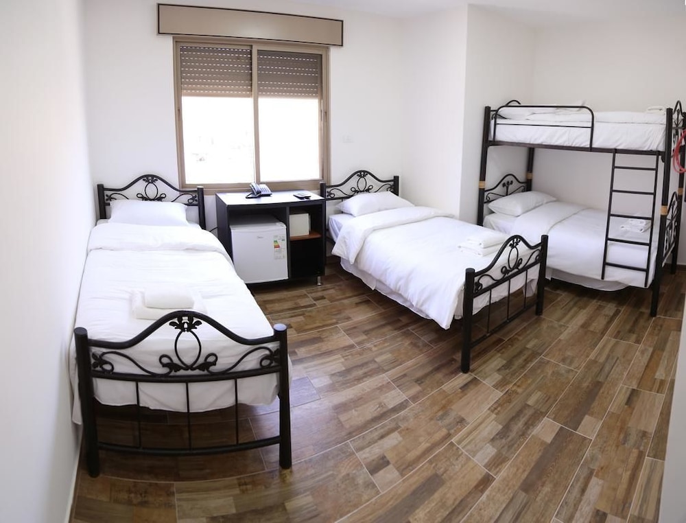 Alrowwad Guesthouse view 4