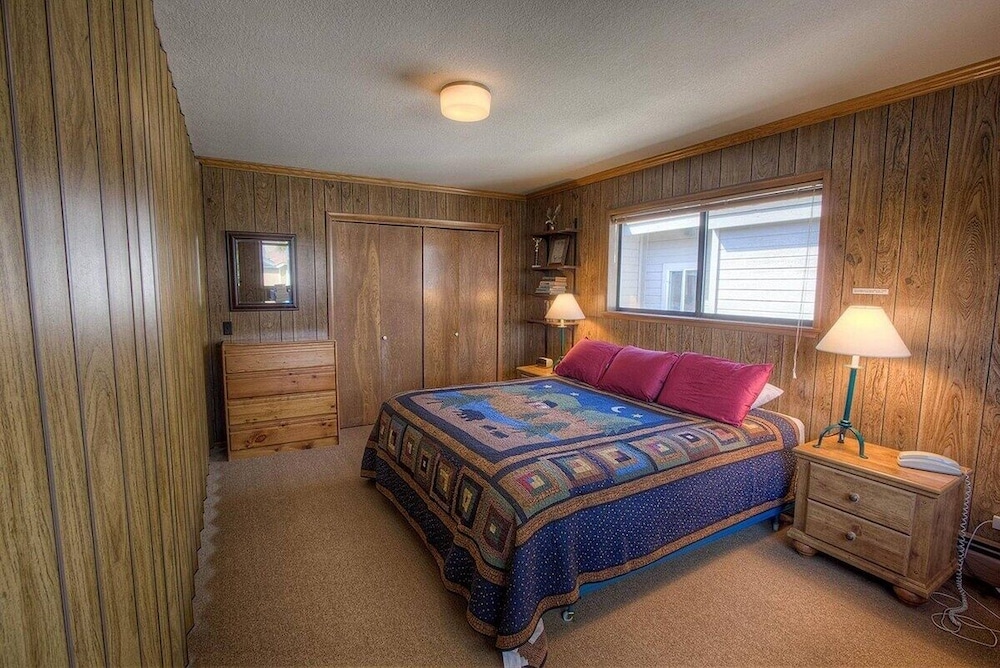 Tkh1226 - Emerald Lodge 6 Bedroom Home