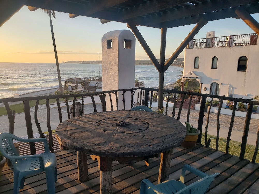 Casa Playa Baja