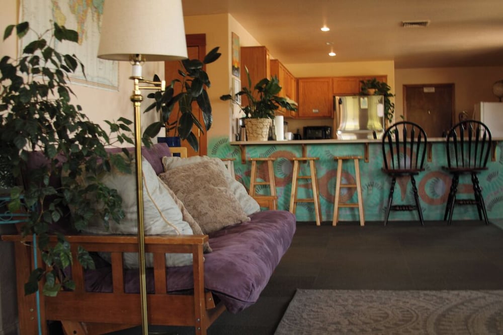 Ashland Vacations - Ashland Commons Hostel - Property Image 29