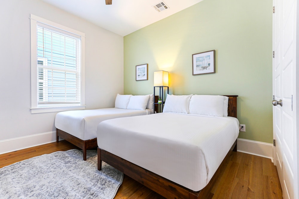 New Orleans Vacations - Stunning 4 5 BRs w Pool by Hosteeva - Property Image 94