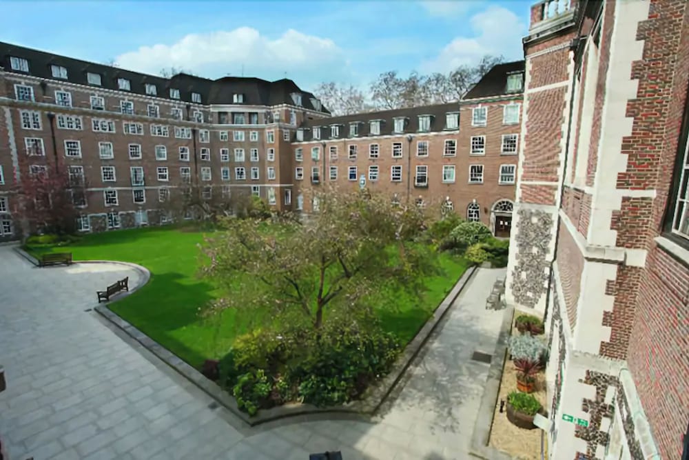 Goodenough College