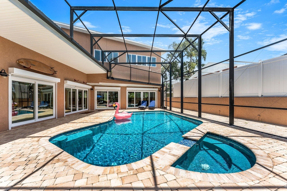 464 Indian Creek Dr