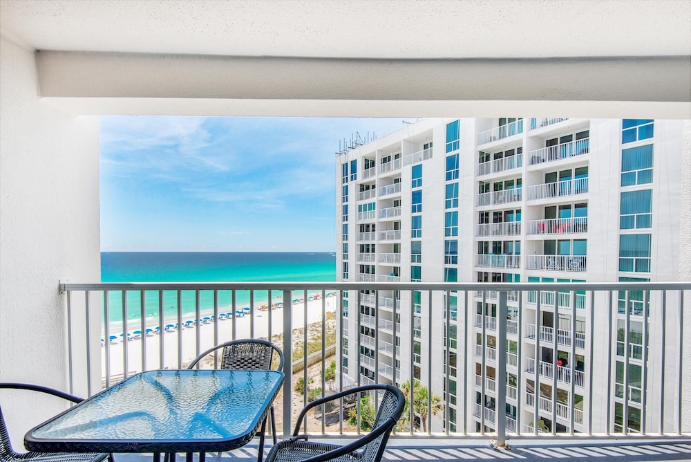 Shoreline Towers 1085 view 3