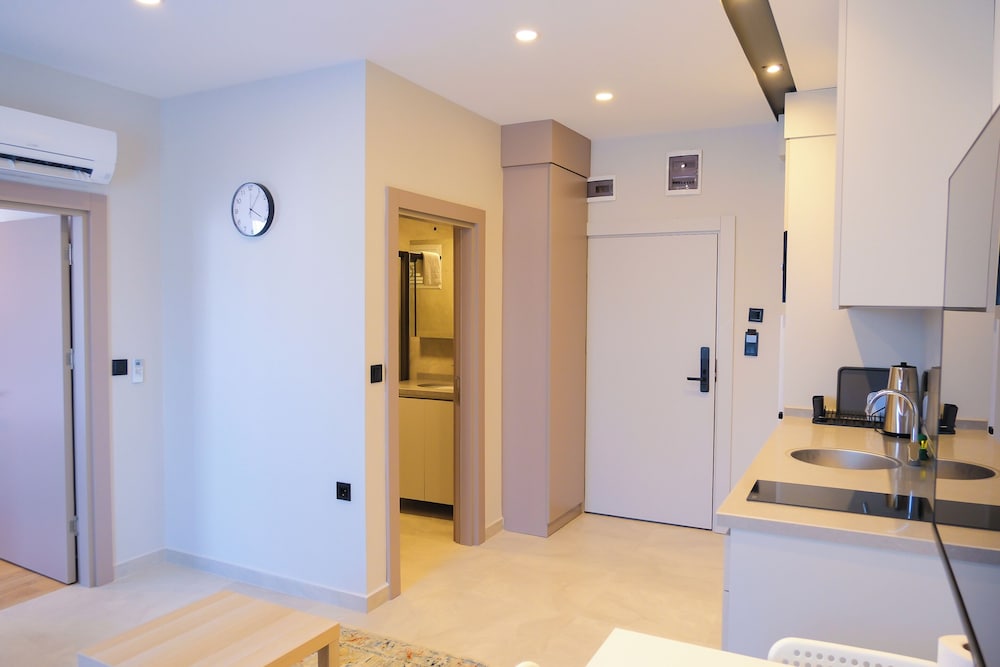 Solmare Suites