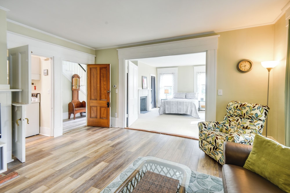Kennebunk Apartment w/ Local Beach Access! - Property Image 4