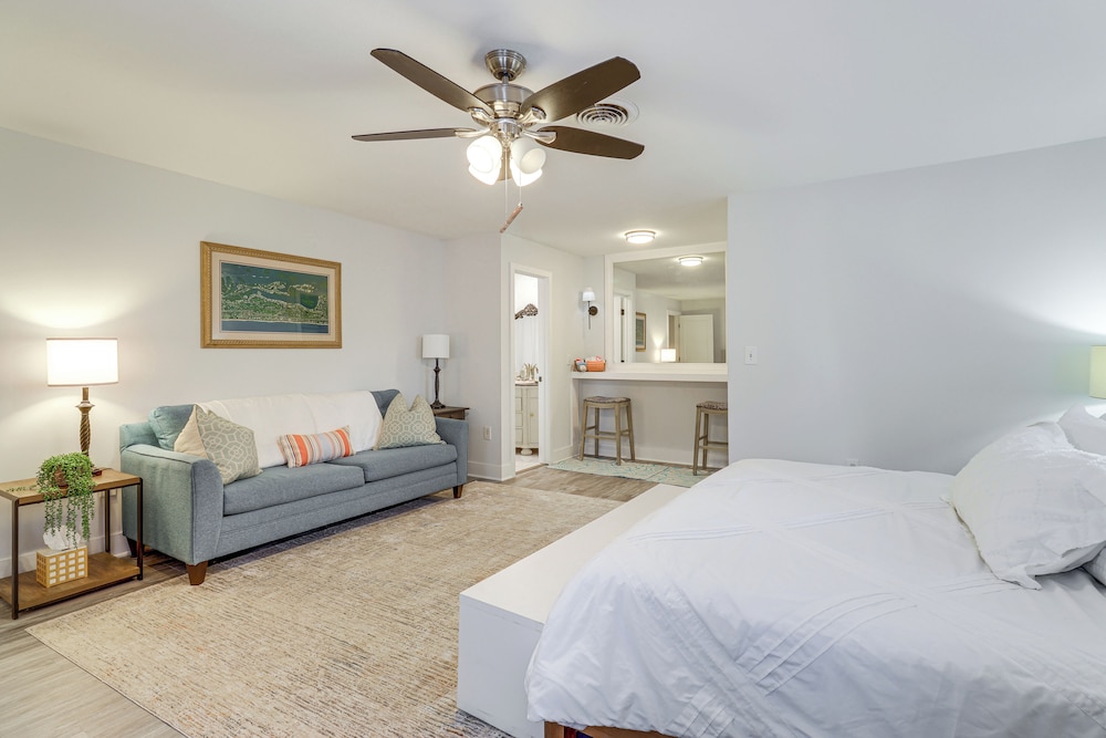 6 Mi to Shore: Vero Beach Family Home