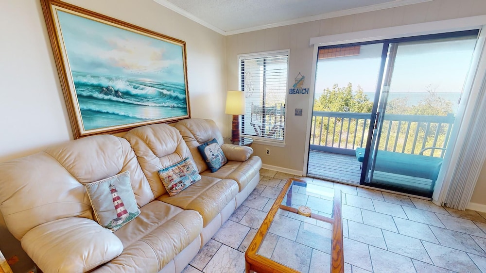 Beach Racquet B by Tybee Vacation Rentals