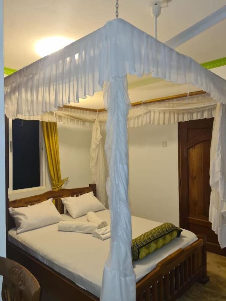 Karibuni Palace Mtwapa view 4
