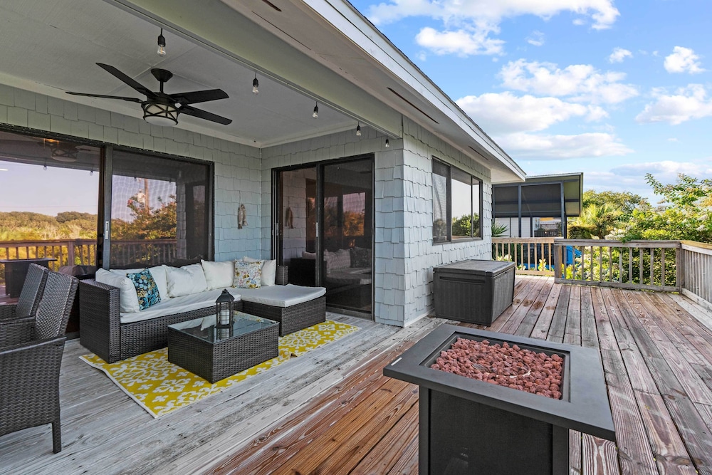 Home w/ Private Hot Tub < 1 Mi to Butler Beach!