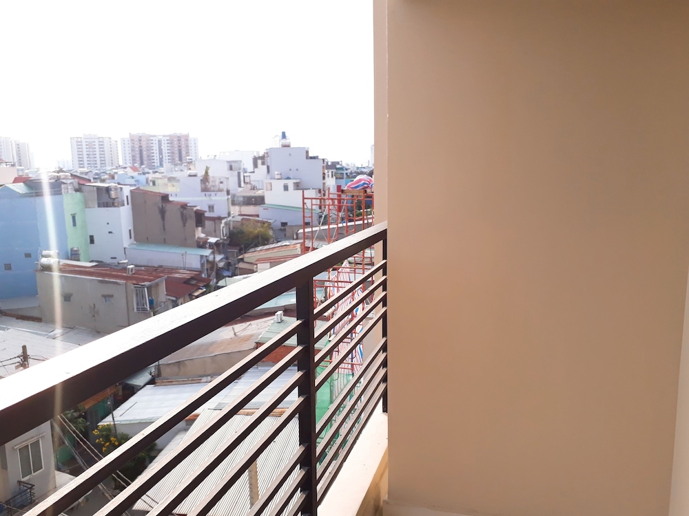 Airstar Apartment