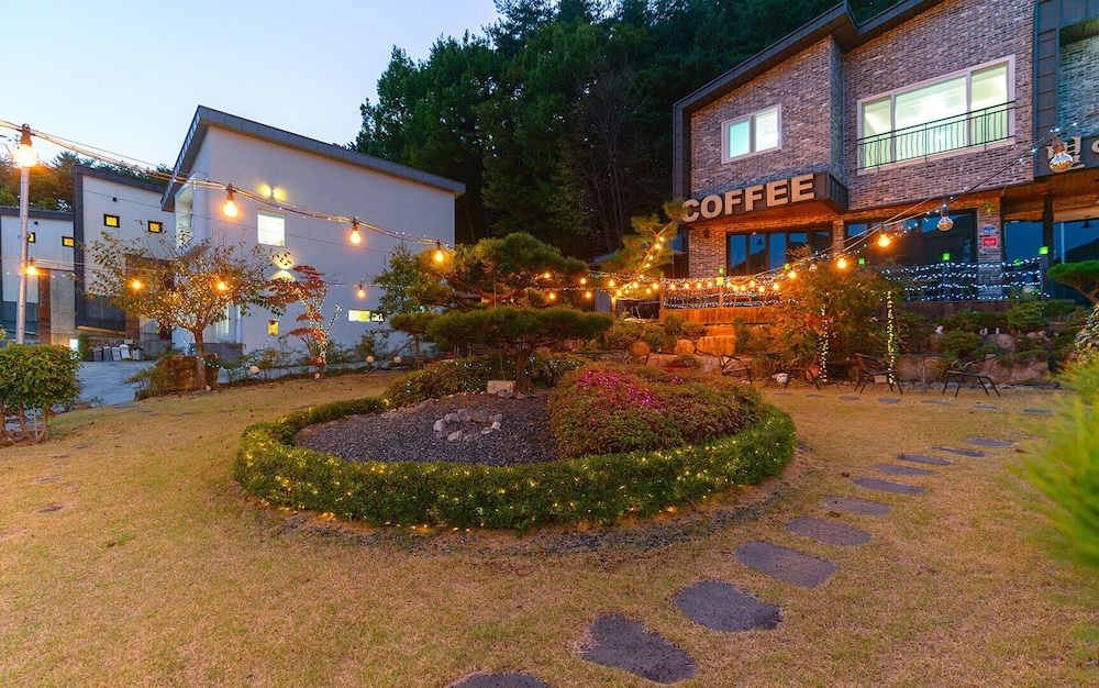 Ulsan Byeoldam Eunchae Pool Villa