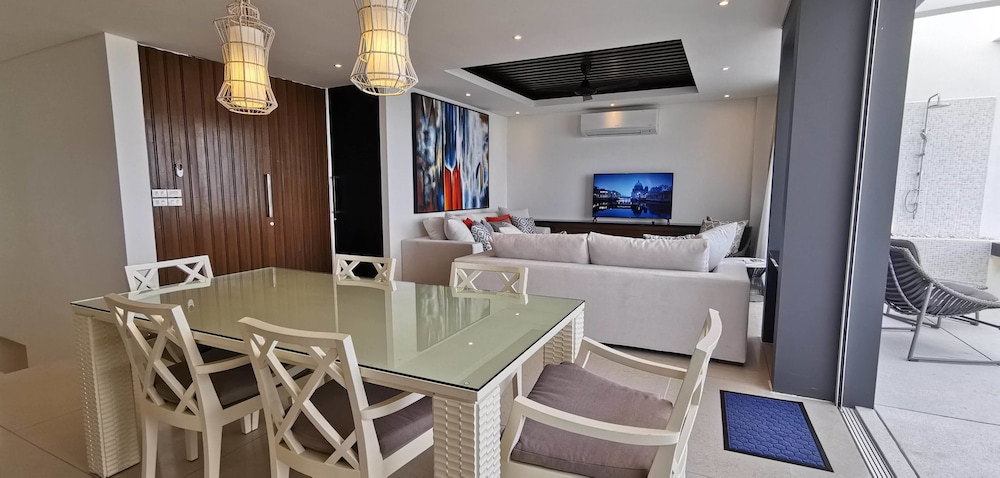 Aqua Samui Villas