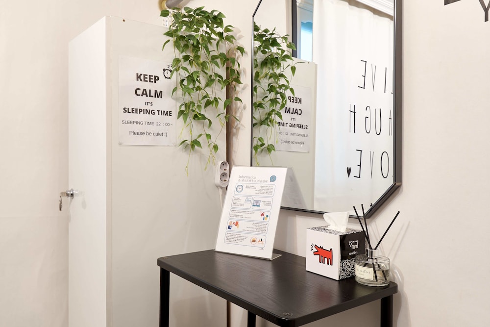 Jun Guest House - Hostel