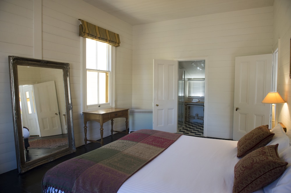 Hillview Heritage Estate