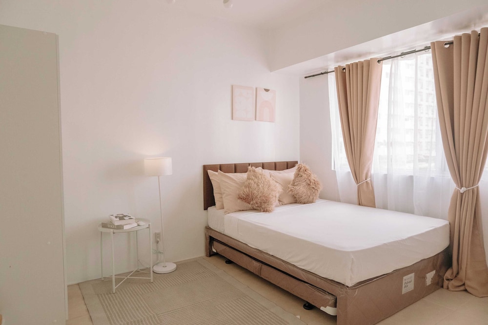 A Perfectly Chic Hideaway