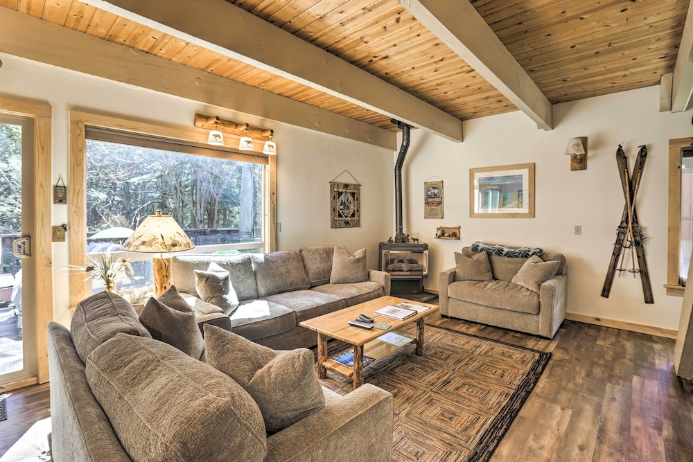 Lake Tahoe Vacations - Incline Village Cabin 3 Mi to Lake Tahoe! - Property Image 14