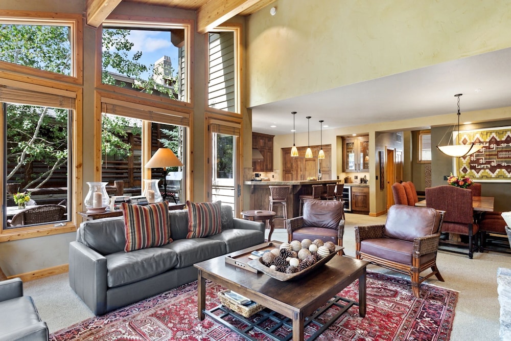 Trail's End Lodge at Deer Valley Resort - Four Bedroom Residence with Spa #12 4 Condo