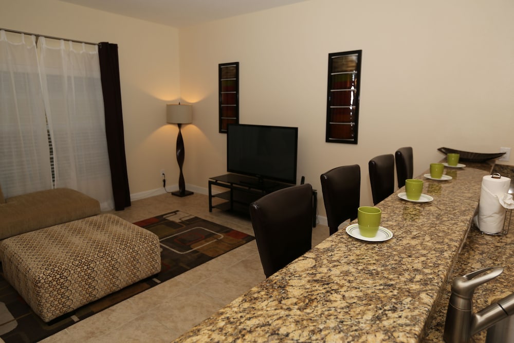Paradise Palms Resort Orlando
