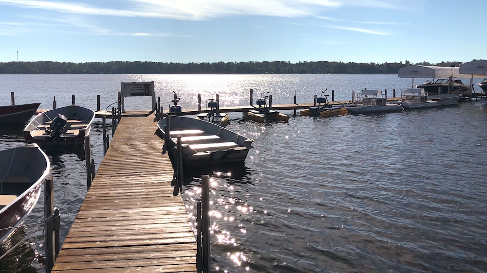 Cragun's Resort & Hotel