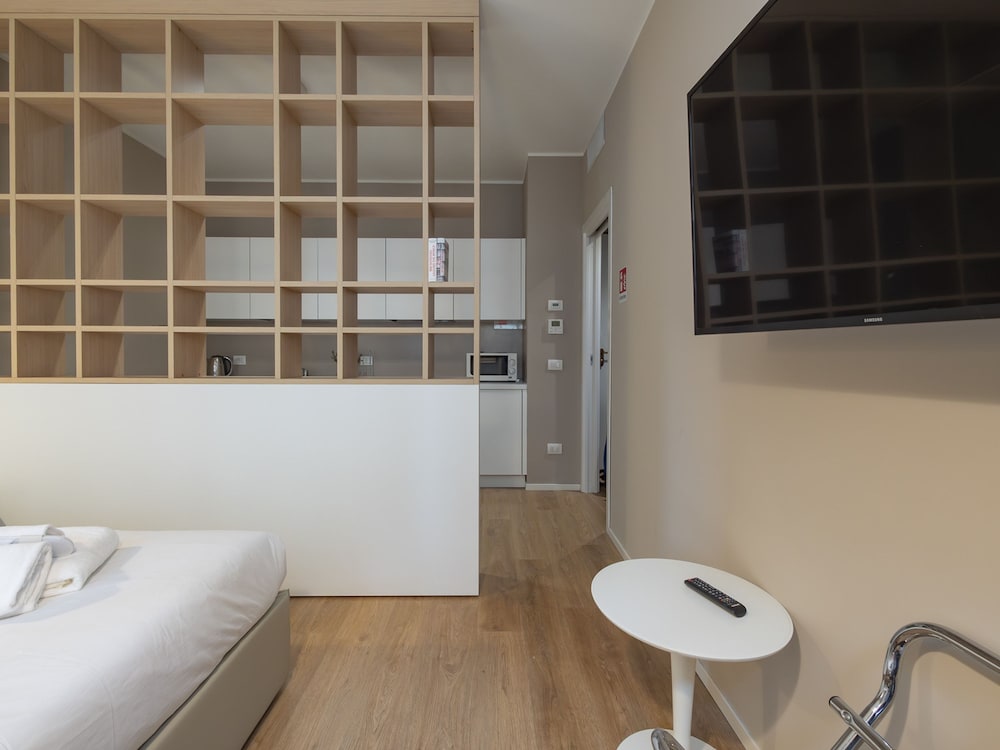 Freguglia G - Large Studio Suite Close to Duomo