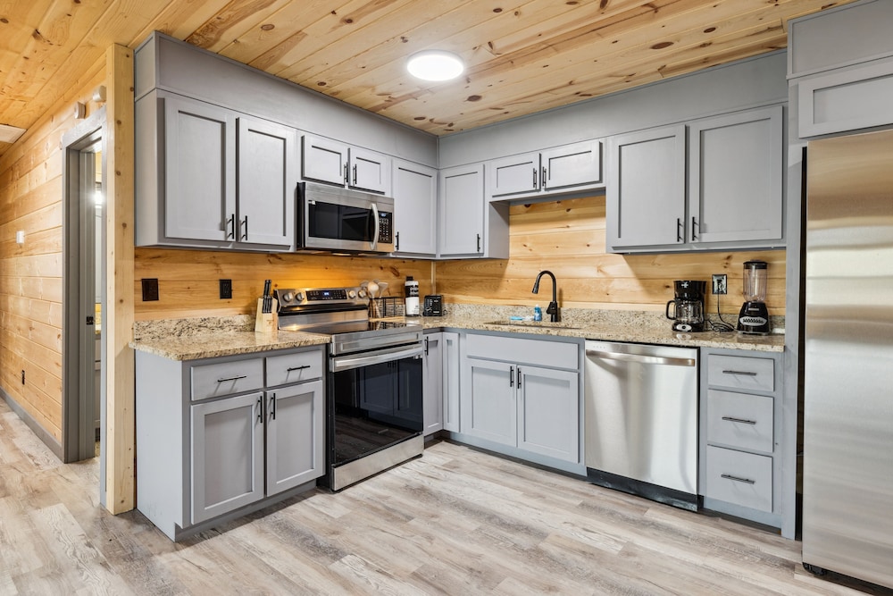 Starlight Valley 3 Bedroom Cabin