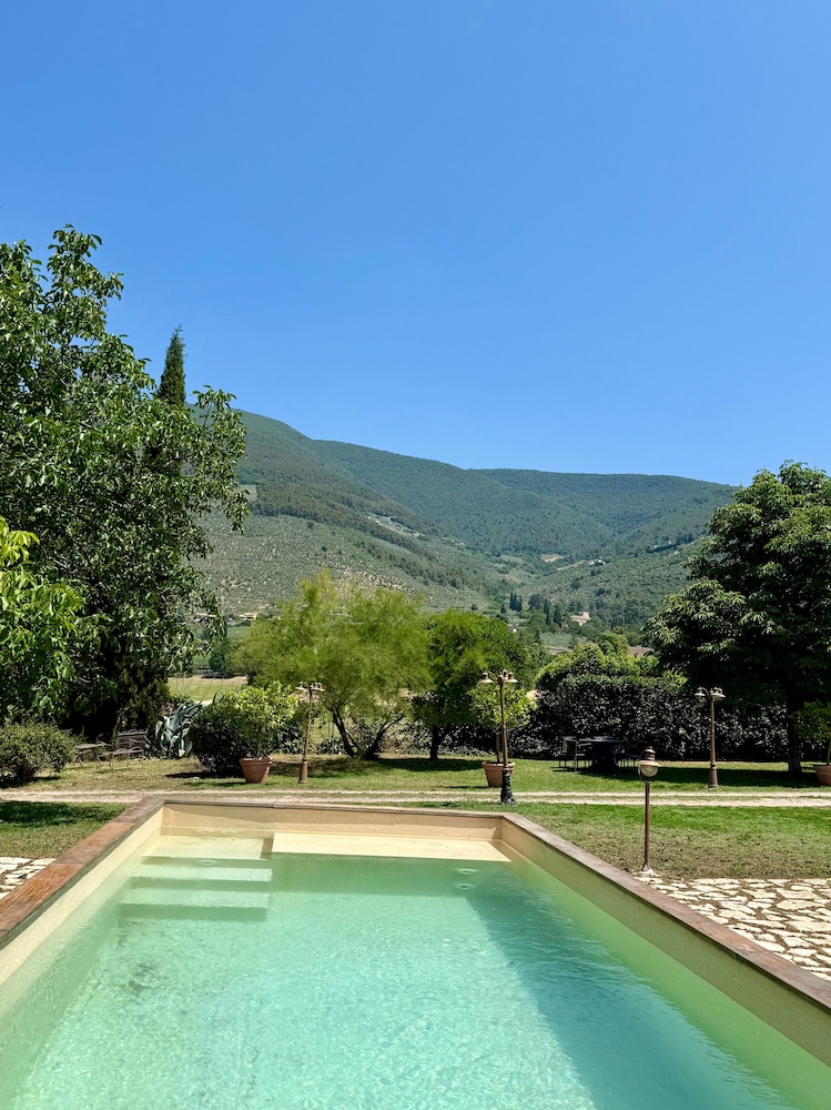 Il Borgo delle Pampare