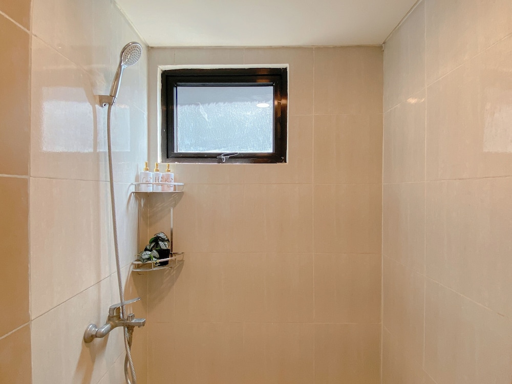 Comfortable 2Br With Extra Room At Meikarta Apartment