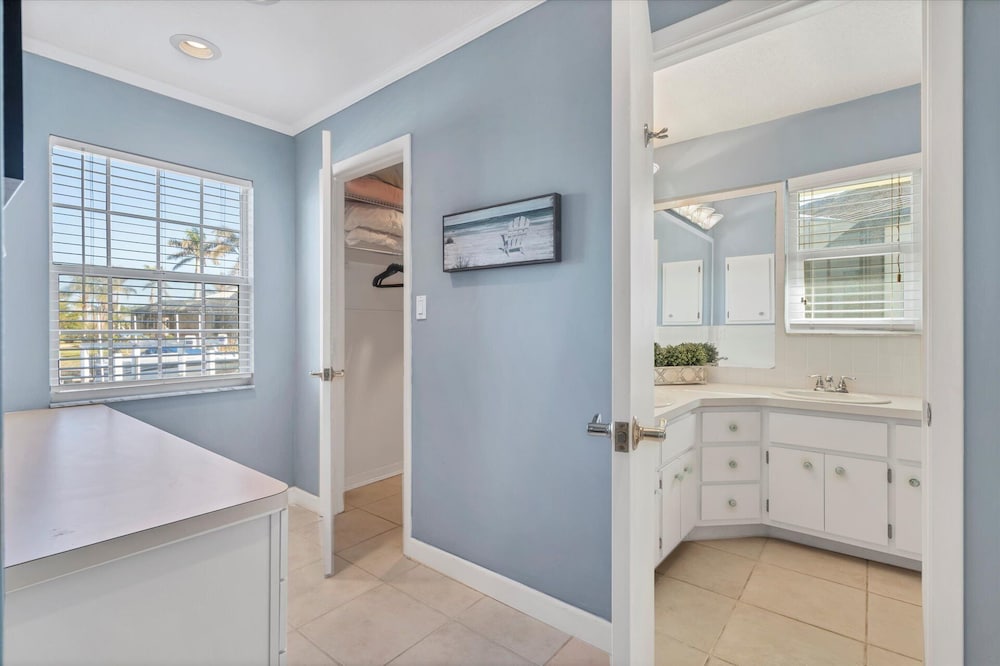 1406 Surfbird Court