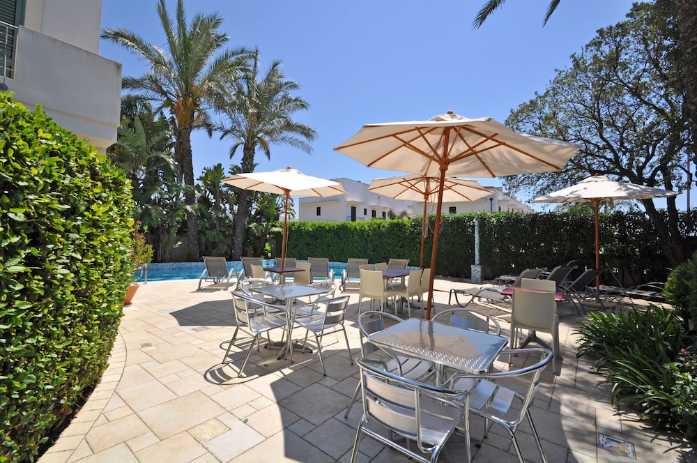 Ara Inn Resort