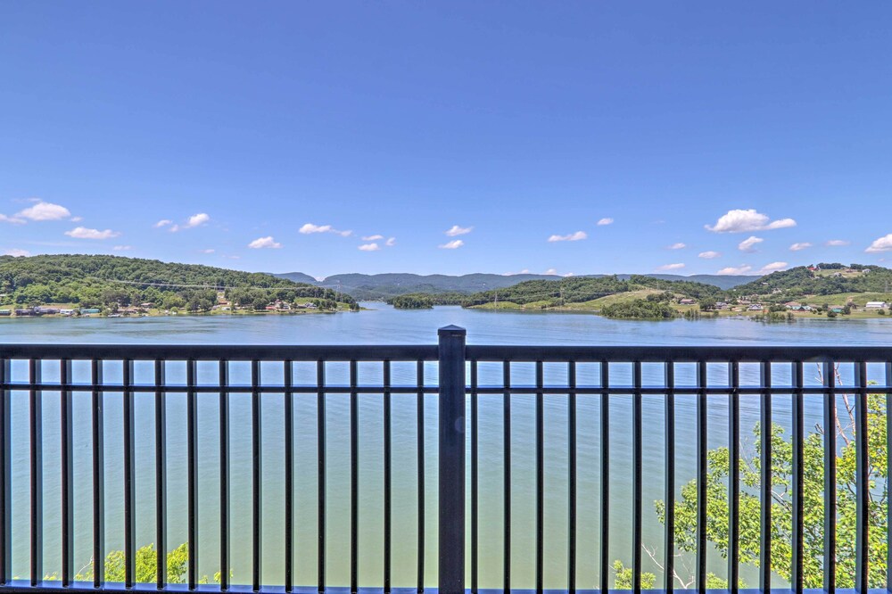 Waterfront Bean Station Condo w/ Balcony & Views!