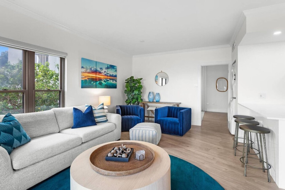 New Remodel Ocean View Pool 75 TV Sleeps 6