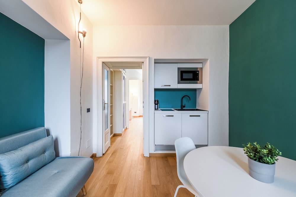 Bramante Luxury Apartments by InnStay