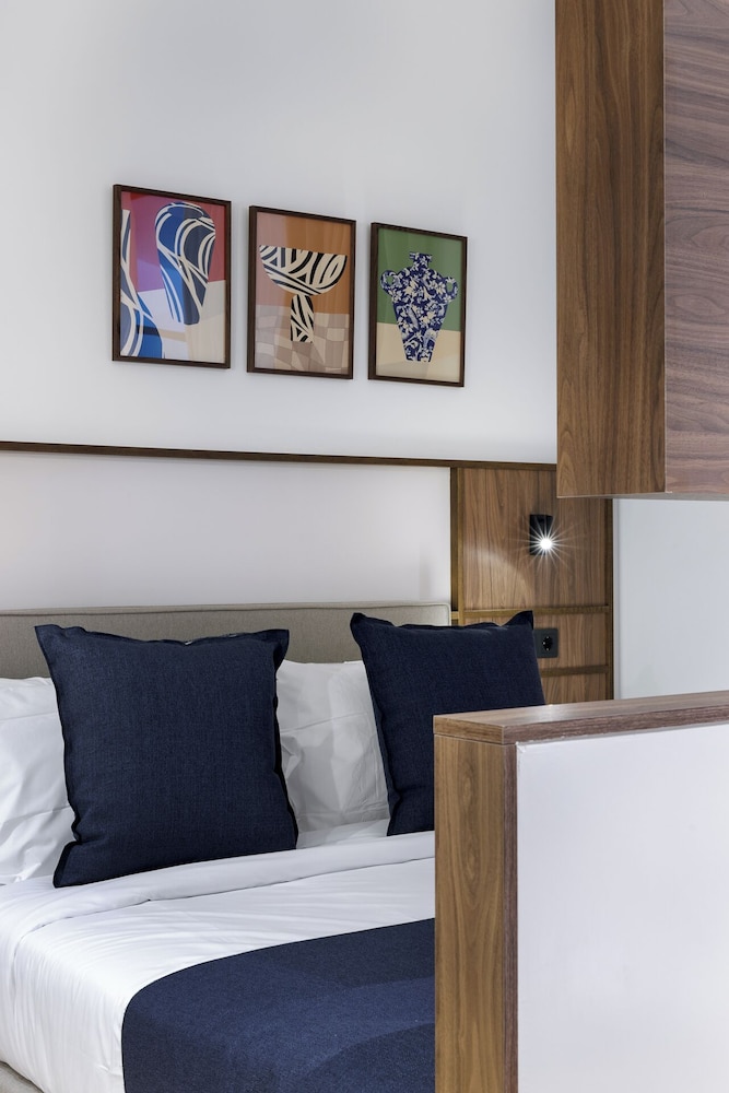 MoRe by Zoia Living
