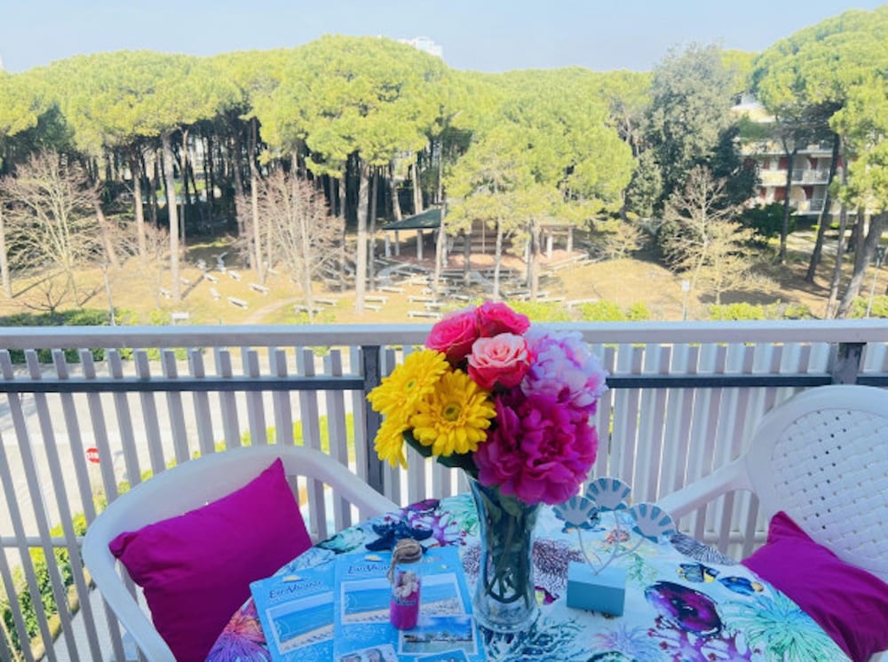 Luminous Flat With Balcony-beahost