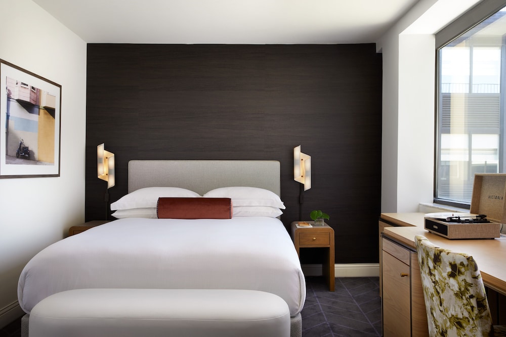 Kimpton Alton Fisherman's Wharf by IHG 6