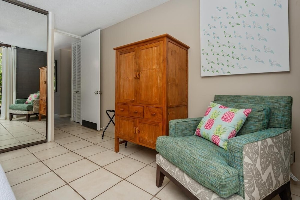 Big Island Kona Makai 5-103 1 Bedroom Condo