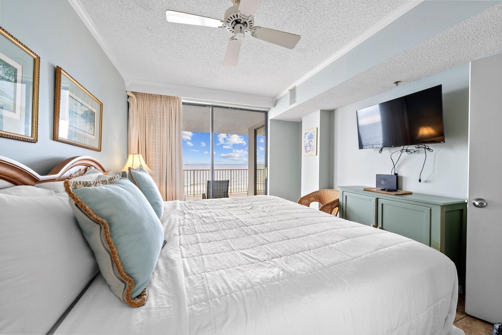 Romar Place 705