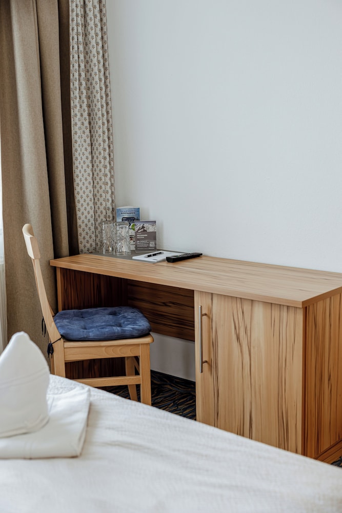 ESCHENHOF BED & BREAKFAST & MORE