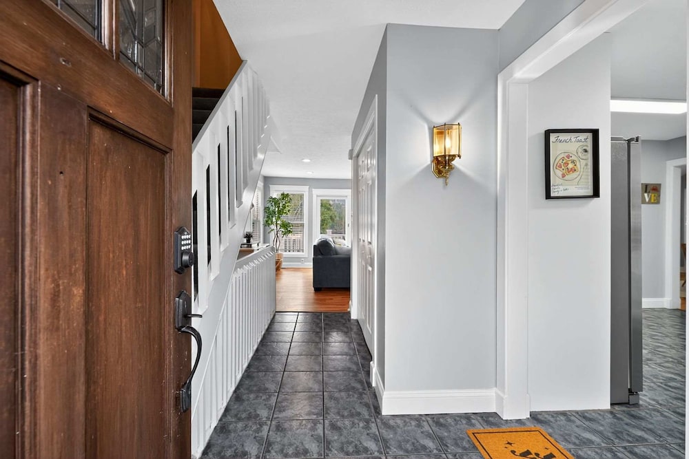 Waterfront Kent Island Retreat 5BR Sleeps 12 Near Weddings Annapolis
