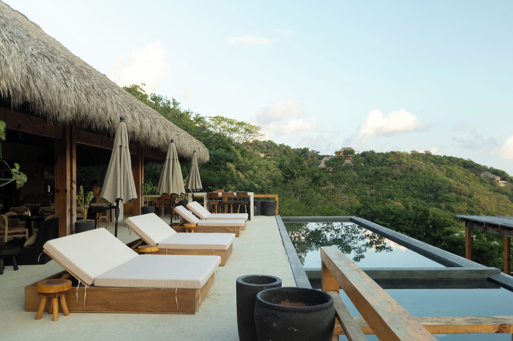 Casa Yute by Ahau Collection