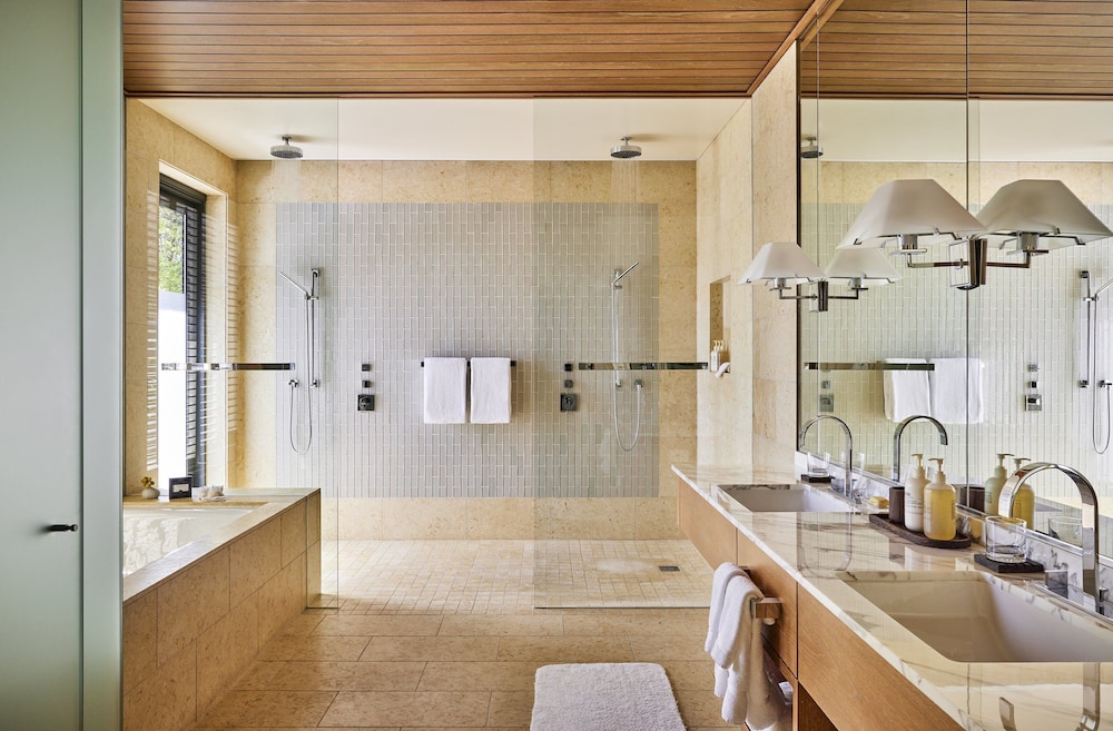 Rosewood Sand Hill 24